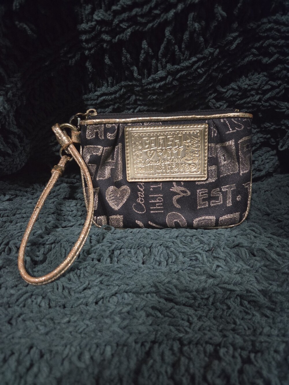 Coach Poppy Wristlet